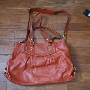 Coach Women's Leather Shoulder Bag